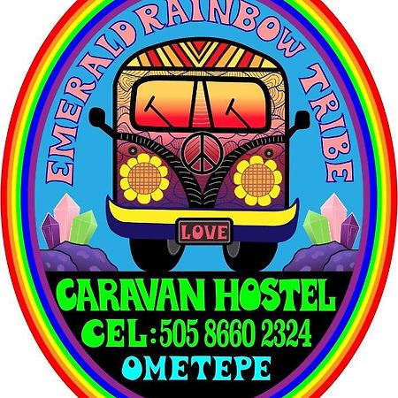 Rainbow Caravan Hostel Las Pilas المظهر الخارجي الصورة