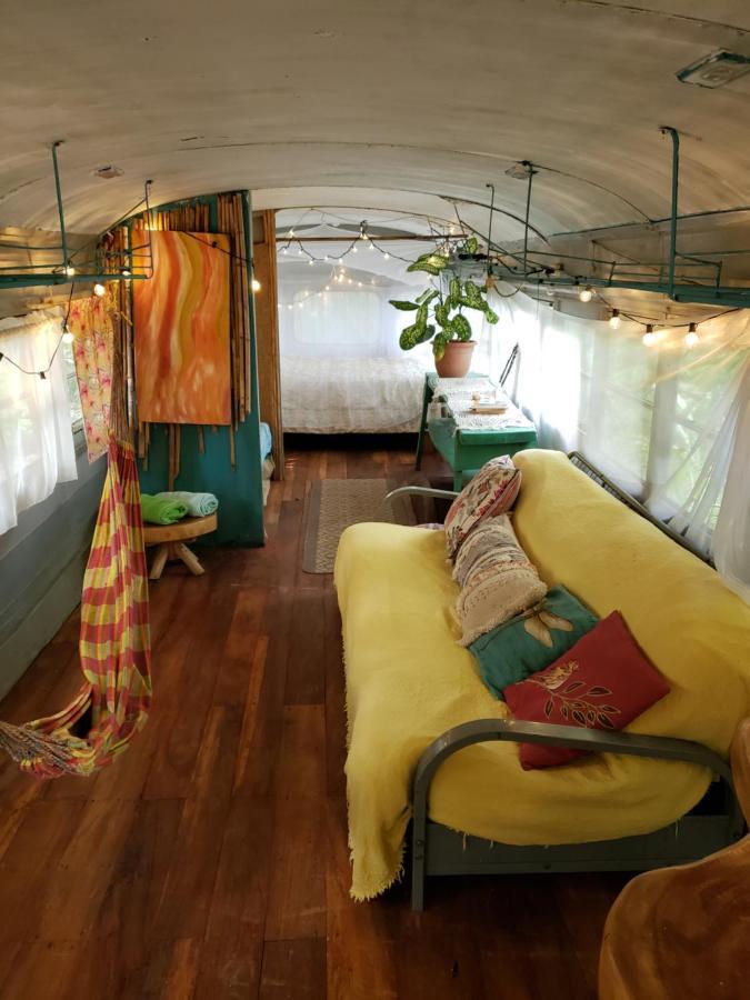 Rainbow Caravan Hostel Las Pilas المظهر الخارجي الصورة