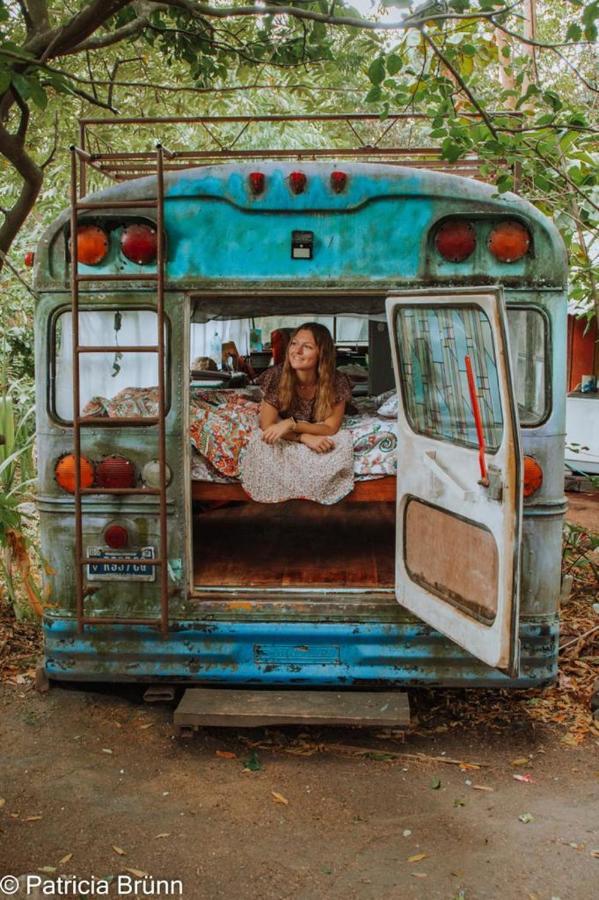 Rainbow Caravan Hostel Las Pilas المظهر الخارجي الصورة