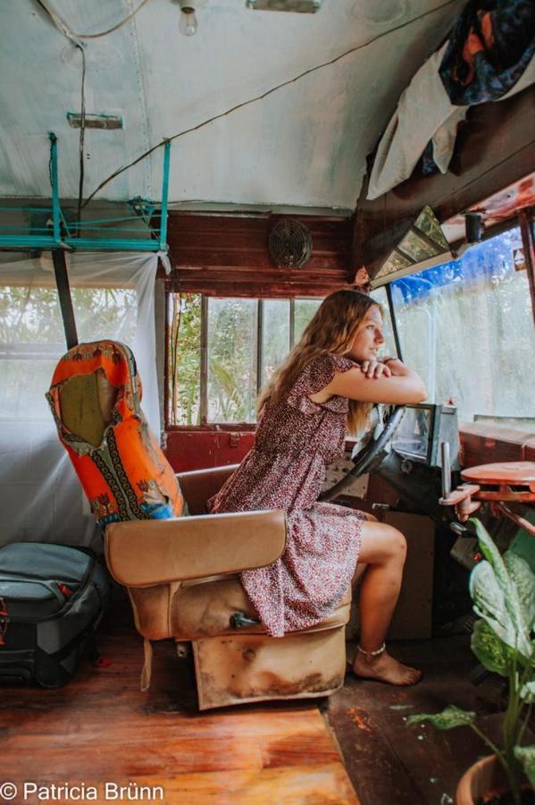 Rainbow Caravan Hostel Las Pilas المظهر الخارجي الصورة